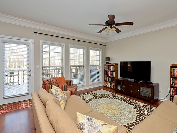 3rd image of 295 Twin Creeks Dr