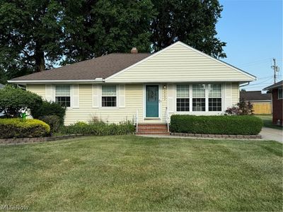 29498 Oakwood Dr, Wickliffe, OH, 44092