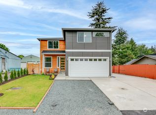 854 SW 136th St, Seattle, WA 98166