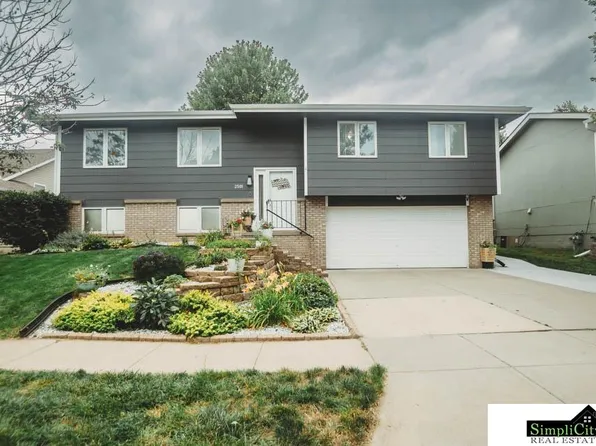 2501 SW 16th St, Lincoln, NE 68522