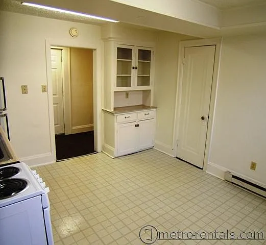1544 E Broad St — Photo 64