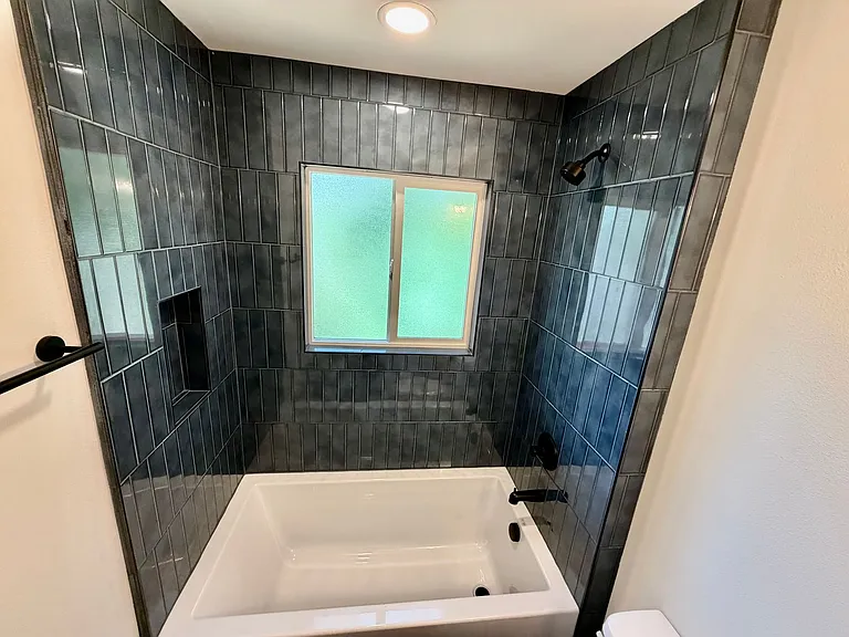 7407 SW 36th Ave — Photo 24