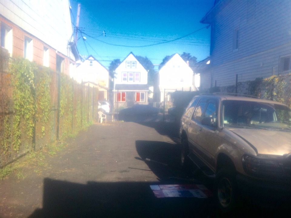 2nd image of 10530 171st Pl