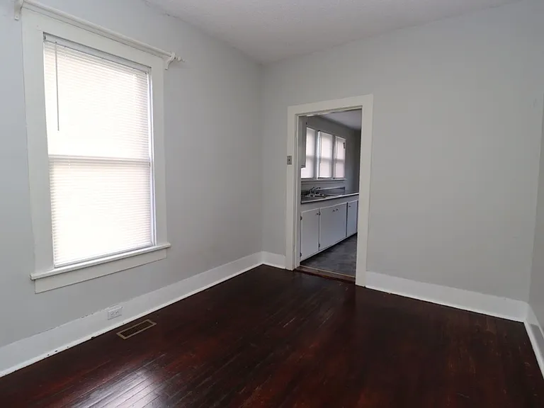4910 Colonial Dr — Photo 7