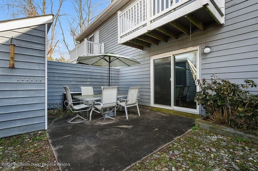 2nd image of 11 Rambling Meadows Ct