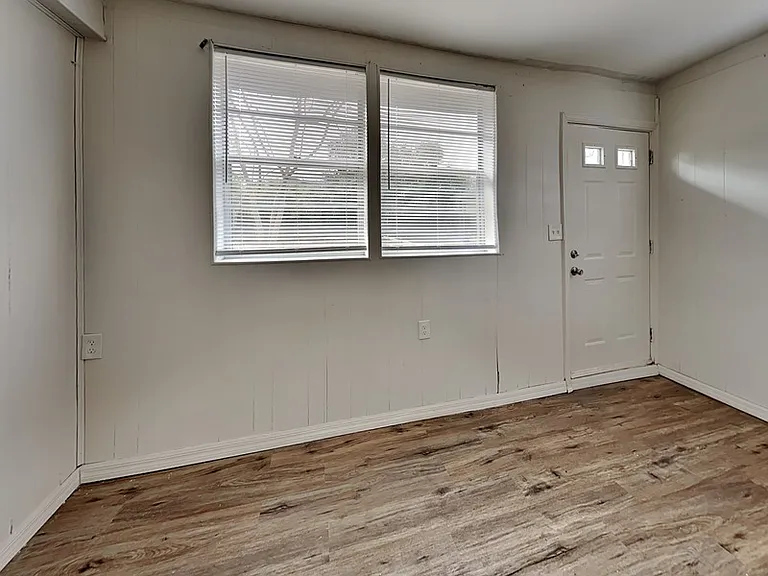 307 S Montgomery Ave #A — Photo 12