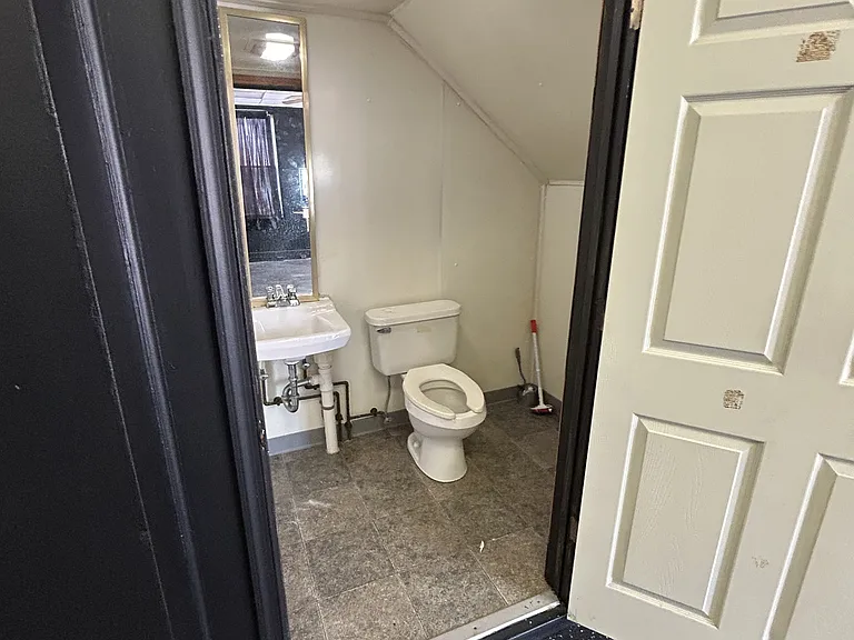145 E Antietam St #1 — Photo 6