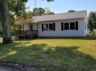 304 Franklin St, Hillsboro, IL 62049