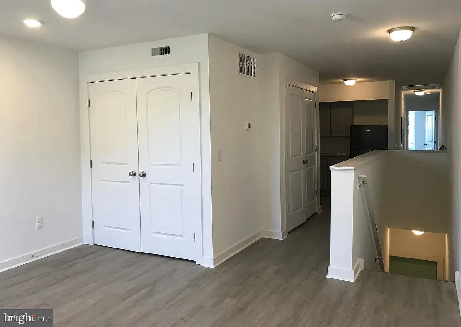 2 bed, 750 sqft, $1,300 — Photo 2