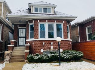 8945 S Emerald Ave, Chicago, IL 60620