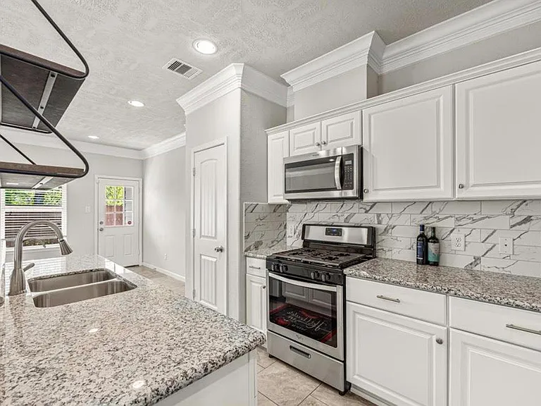 4907 Leamathew St — Photo 17
