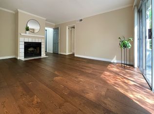 12059 Hoffman St APT 201, Studio City, CA 91604