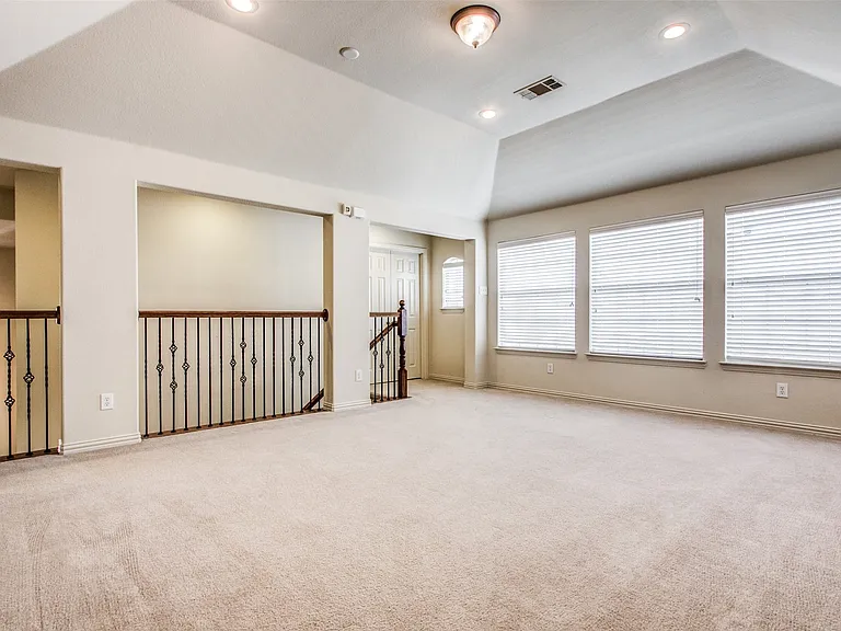 1130 Mission Ln — Photo 13