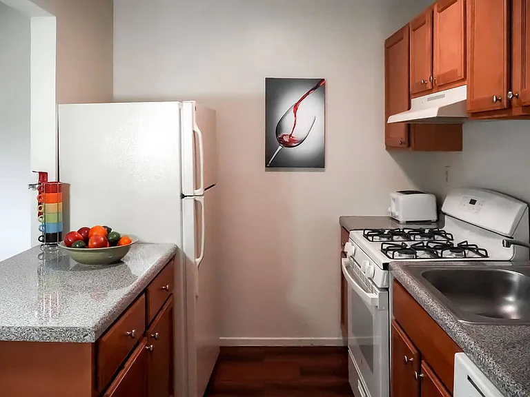 Rockwood Gardens Apartments — Photo 6