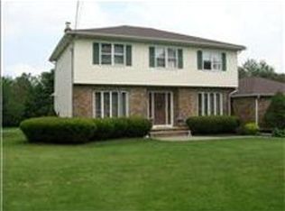 15 Highview Dr, Stockholm, NJ 07460