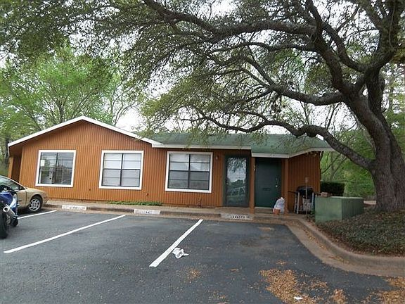 Onsite laundry Facility