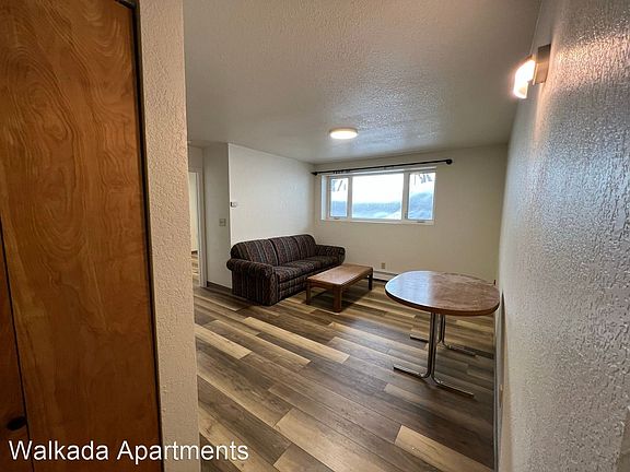 3rd image of 1655 2nd Ave #36