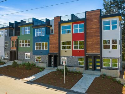 2425 SW Findlay Street, Seattle, WA, 98106