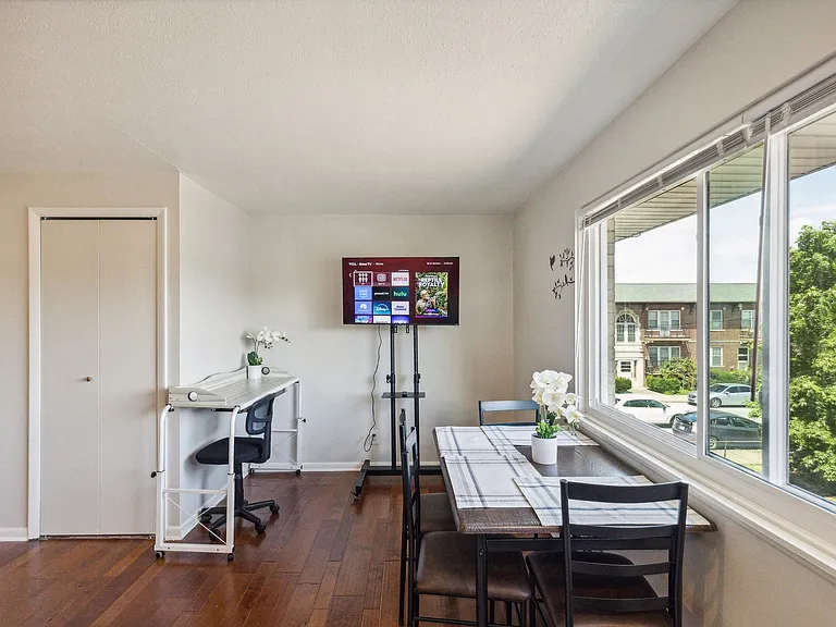 2019 McKinley Ave — Photo 17