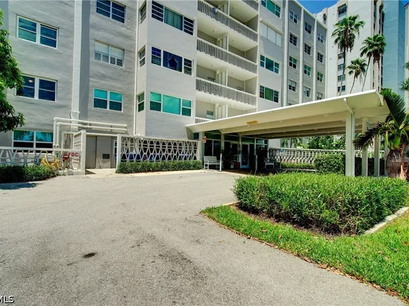 1900 Clifford St APT 303, Fort Myers, FL 33901