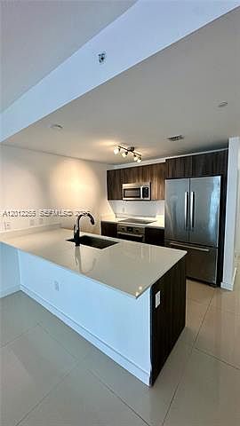 1st image of 488 NE 18th St Unit 2807