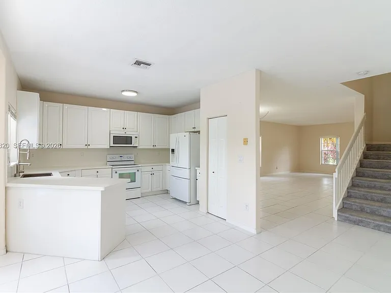 1473 SW 158th Ave — Photo 12