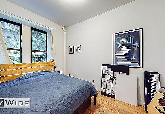 3rd image of 324 E 91st St APT 24