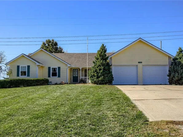 17655 157th Ter, Basehor, KS 66007