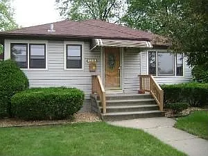 18518 Chicago Ave photo 1