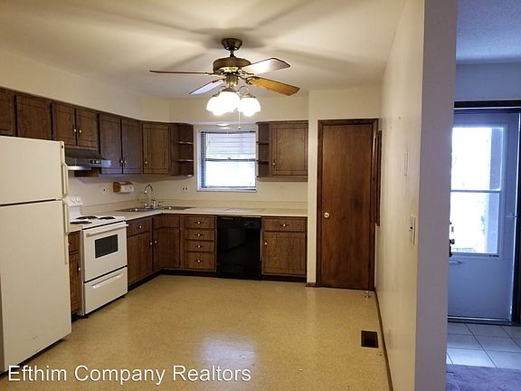 3rd image of 5317 Nagel Ave