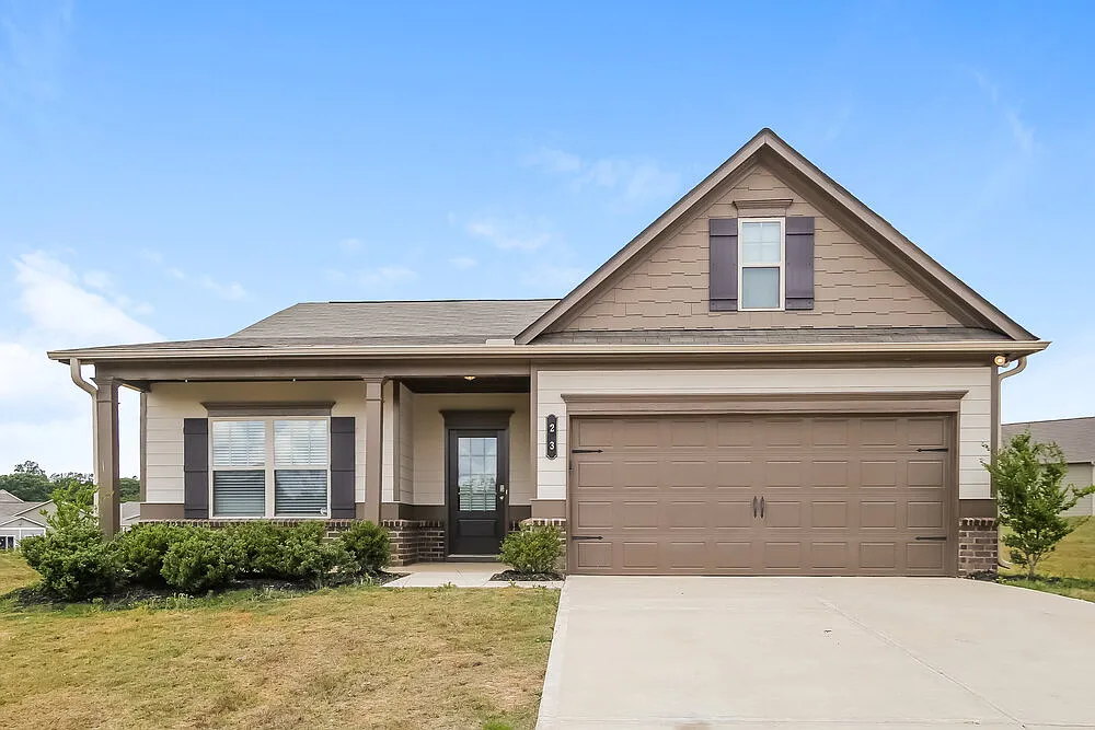 3 bed, 2.0 bath, 1662 sqft, $1,955 — Photo 1