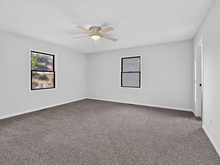 611 Greenfield Dr — Photo 30