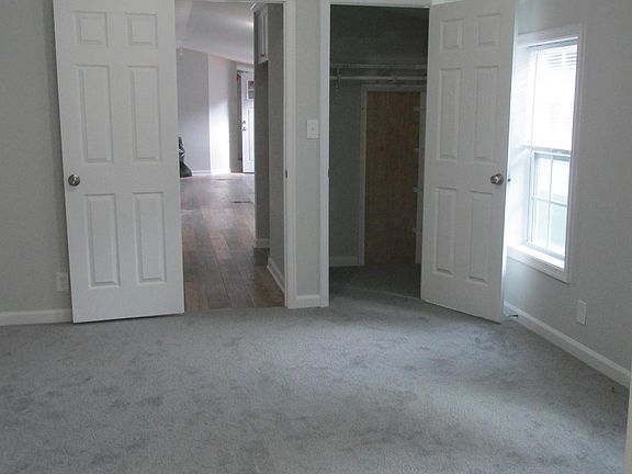 4th image of 25 Glouster Ct