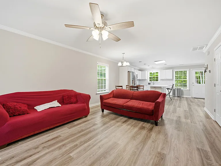 2948 Lashmit Dr — Photo 4