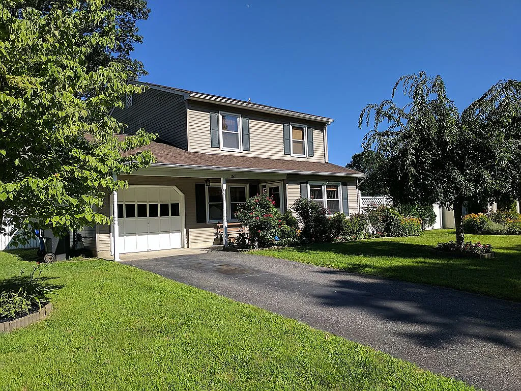 136 Ticonderoga Dr photo 1