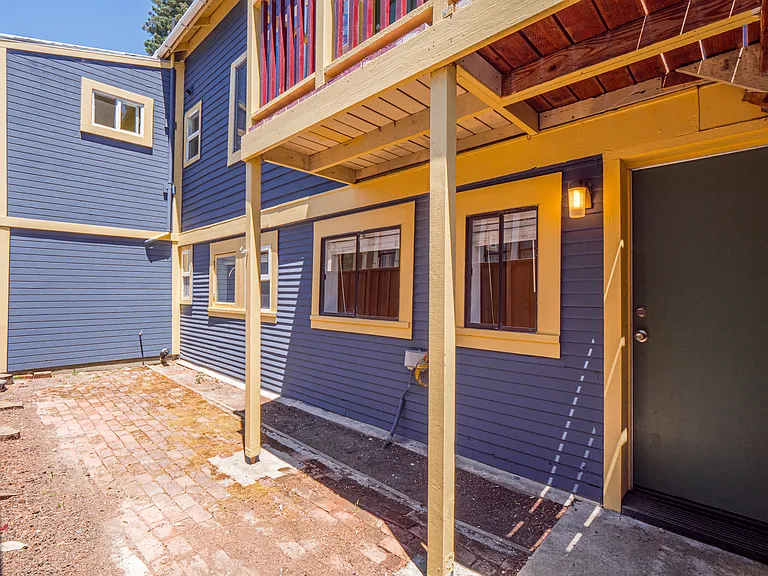 324 Locust St #3 — Photo 25
