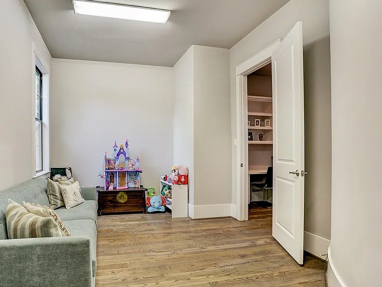 5655 Locke Ln — Photo 35