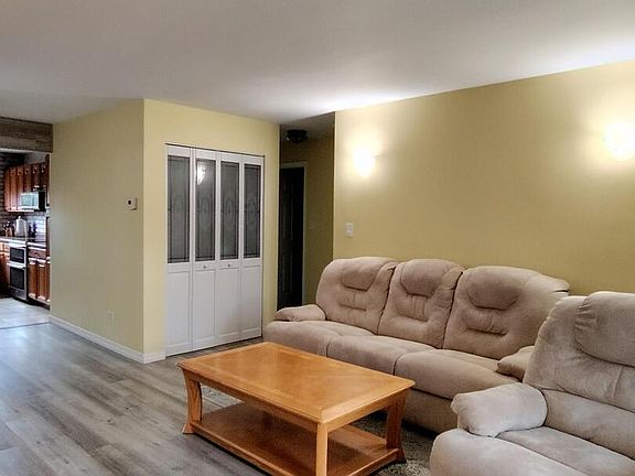 3rd image of 2227 W Nichols Rd #E