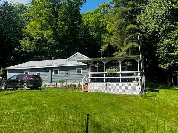 419 Coach Road, Chester, VT 05143