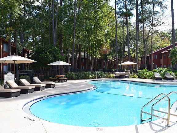 Resort Style Pool