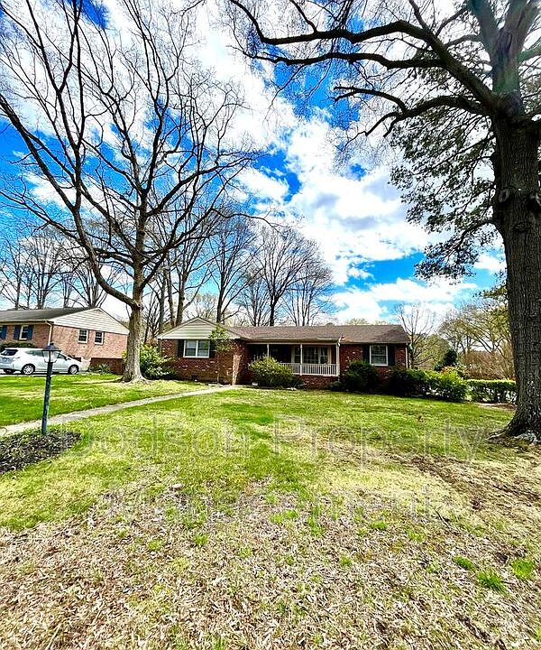 1st image of 1901 Sweetwater Ln