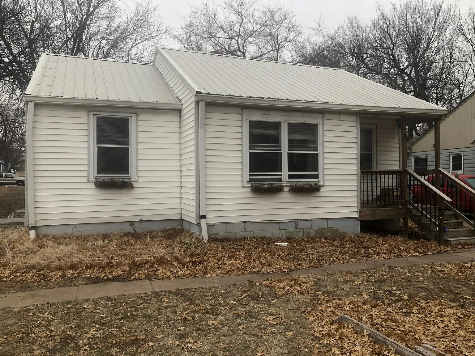 2 bed, 1000 sqft, $950 — Photo 1