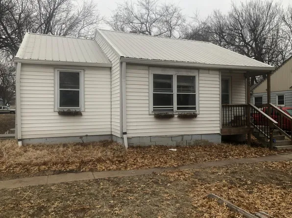 1130 Pomeroy St, Manhattan, KS 66502