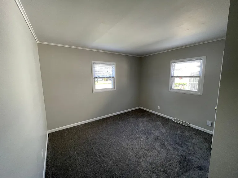 2160 Ulen Ln — Photo 8