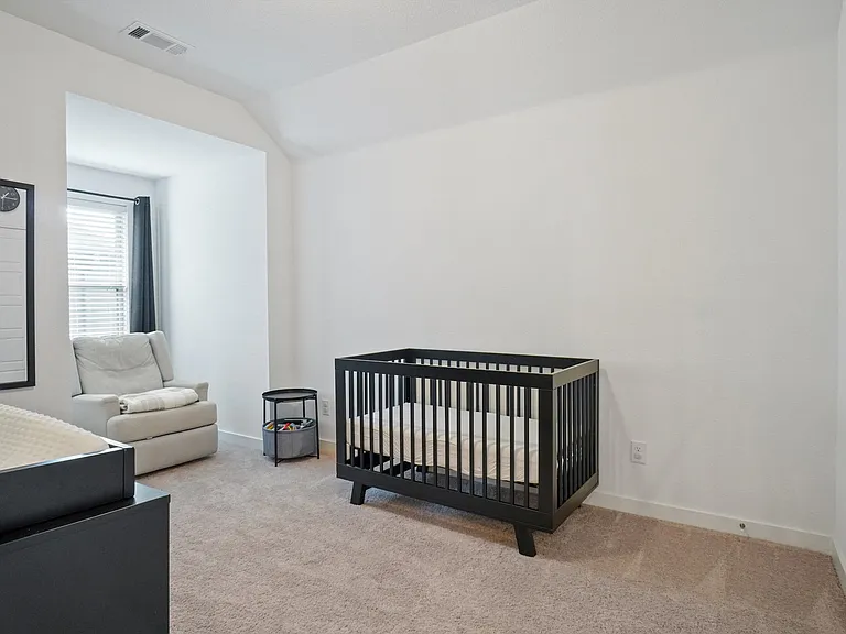 525 Overton Ave — Photo 21