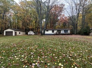 11285 Jackson Lake Rd, Atlanta, MI 49709