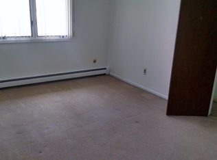460 Jane St, Fort Lee, NJ 07024