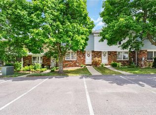 403 Countryside Dr, Mc Kees Rocks, PA 15136