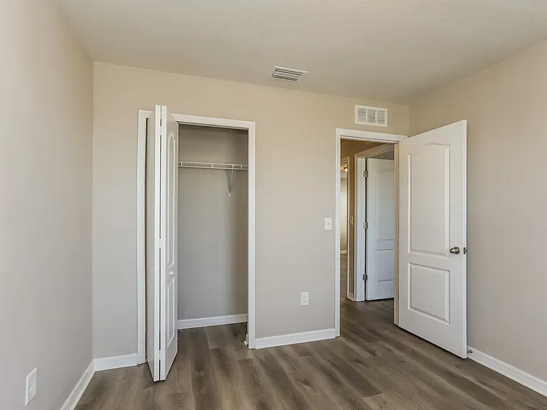 11929 Grand Kempston Dr — Photo 13