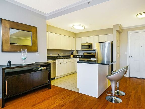 2nd image of 300 Mamaroneck Ave APT 212
